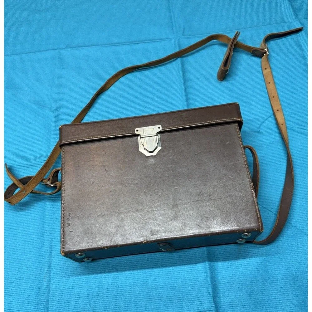 Vintage Polaroid Eagle Lock Co Leather Hard Camera Case Bag Top Grain Cowhide